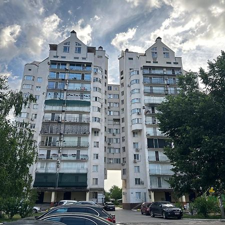Loft Apartment Tiraspol Bagian luar foto